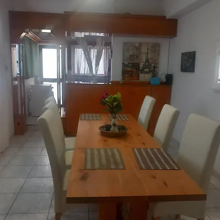 Emmanouil דירה